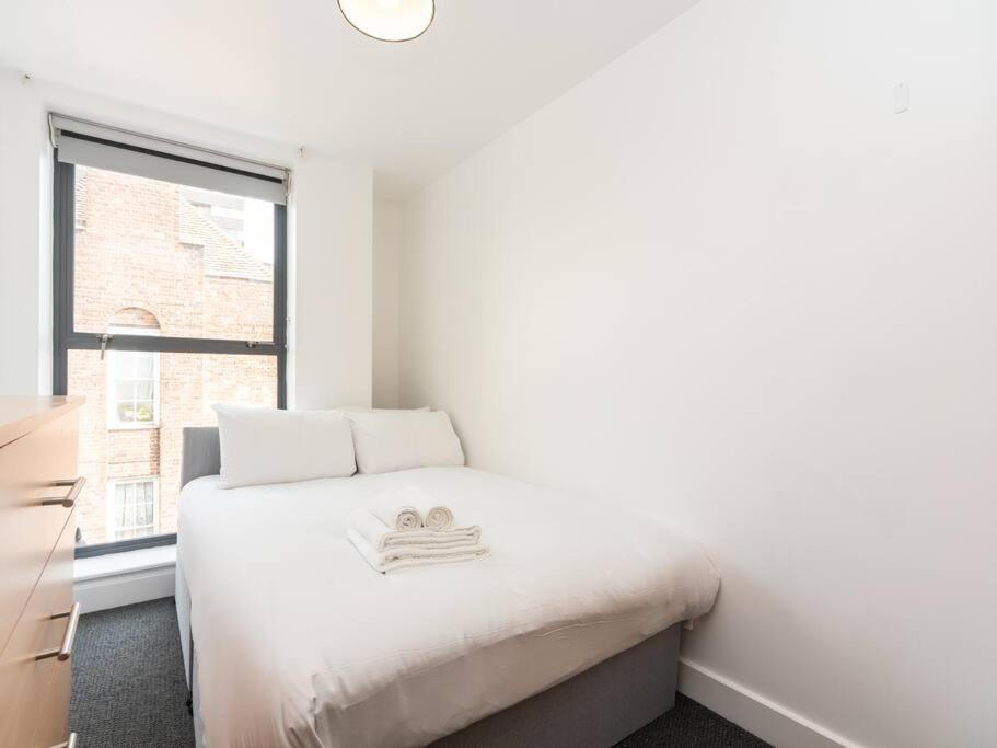 Bright & Modern 2-Bed Apartment In Vibrant East Londra Dış mekan fotoğraf