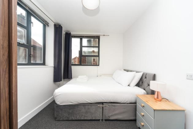 Bright & Modern 2-Bed Apartment In Vibrant East Londra Dış mekan fotoğraf